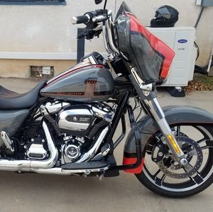 Meet your Posher, Manuel